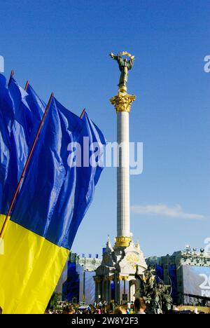Independence square of capital city Kiev and Ukrainan flag Stock Photo