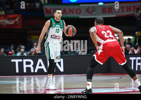 Milano, Lombardy, Italy. 22nd Dec, 2023. 10 KOSTAS SLOUKAS of Panathinaikos Aktor Athens during the Euroleague, Round 16, match between EA7 Emporio Armani Milan and Panathinaikos Aktor Athens at Mediolanum Forum on December 22, 2023, in Milano, Italy. (Credit Image: © Stefanos Kyriazis/ZUMA Press Wire) EDITORIAL USAGE ONLY! Not for Commercial USAGE! Stock Photo