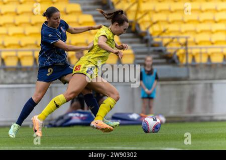 Wellington Phoenix defender MacKenzie Barry stands strong to reatin the the ball. Wellington Phoenix v Newcastle Jets. Liberty A League. Sky Stadium. Wellington. New Zealand (Joe Serci/SPP) Credit: SPP Sport Press Photo. /Alamy Live News Stock Photo