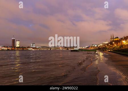 Cologne, Germany, December 20th. 2023, flood of the river Rhine, left the old tower of the fair and the Lanxess Tower in the district Deutz, Hohenzoll Stock Photo