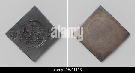 Half Daalder, emergency coin from Middelburg, beaten during the siege, Anonymous, 1572 coin. siege coin Unilateral, diamond -shaped emergency coin. Front: three stamps: inscription in round pearl edge; On the left state weapon, right: city coat of arms. Reverse: Blanco Middelburg silver (metal) striking (metalworking)  Middelburg Stock Photo
