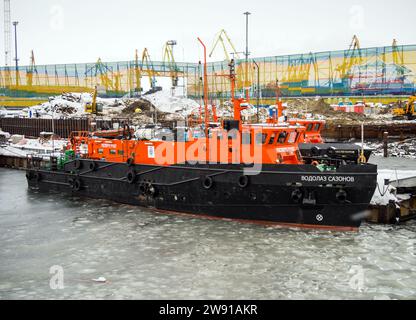 Murmansk, Russia - February 27, 2022: Offshore diving boat 'Vodolaz Sazonov' at the berth of the Murmansk seaport Stock Photo