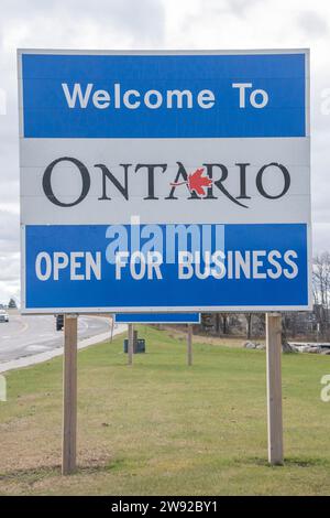 Welcome to the province of Ontario English sign at Confederation Park on the Ontario/Quebec border in Hawkesbury, Ontario, Canada Stock Photo