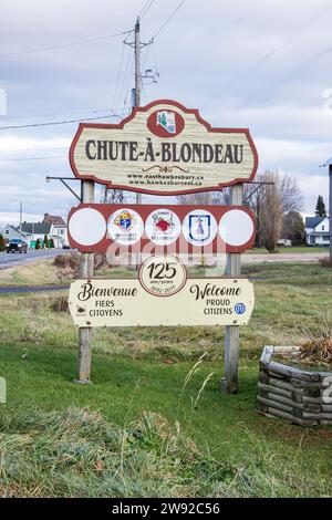 Welcome to Chute-à-Blondeau sign in east Hawkesbury, Ontario, Canada Stock Photo