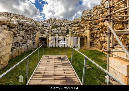 The Ġgantija temples on the island of Gozo are part of the UNESCO World Heritage Site Megalithic Temples of Malta and the oldest half-preserved freestanding buildings in the world. Xaghra, Malta Stock Photo