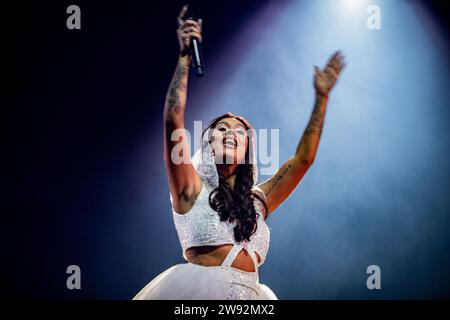 AMSTERDAM - The Dutch singer Tabitha during an AFAS Live performance. The artist gives her biggest concert to date with her show 'Life Lessons'. ANP PAUL BERGEN netherlands out - belgium out Stock Photo