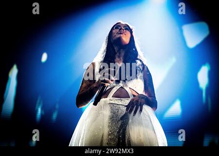 AMSTERDAM - The Dutch singer Tabitha during an AFAS Live performance. The artist gives her biggest concert to date with her show 'Life Lessons'. ANP PAUL BERGEN netherlands out - belgium out Stock Photo