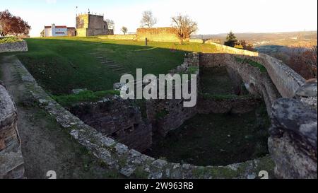 Castle of Abrantes, the Keep, Church of Santa Maria do Castelo, ruins of the Palace of the Counts of Abrantes within the castle walls, Portugal Stock Photo