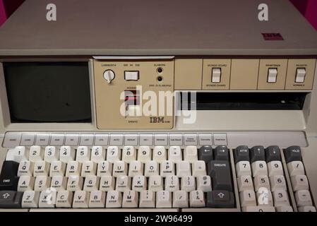 The IBM 5100 Portable Computer is one of the first portable computers, introduced in September 1975.. Stock Photo