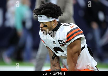 Houston, Texas, USA. 24th Dec, 2023. Cleveland Browns cornerback Greg Newsome II (0) prior to the game between the Houston Texans and the Cleveland Browns at NRG Stadium in Houston, TX on December 24, 2023. (Credit Image: © Erik Williams/ZUMA Press Wire) EDITORIAL USAGE ONLY! Not for Commercial USAGE! Stock Photo