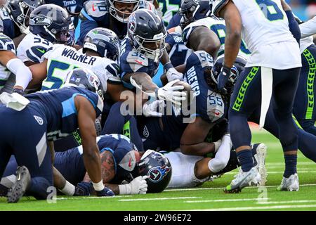 Tennessee Titans Running Back Tyjae Spears (32) Celebrates His ...