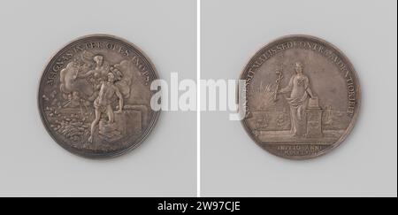 Start of the year 1764, Johan George Holtzhey, 1764  Silver medal. Front: Peace, depicted as a woman with olive branch in hand, covered by clouds, lifts winged hat of the head of Mercury, who with knee rests in the pipeline, and points it to the four winds blowing the pile of paper away in the change. Reverside: man in Roman clothing with heart on ribbon hanging around his neck and in his hand a scepter with a radiant eye on it, wounded by snake, leaning on a column, of which the base is decorated with oakkrans; In the background of ships on sea and rising sun in change; Cut: Inscription Amste Stock Photo