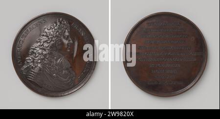 Peace of Nijmegen, Anonymous, 1679 history medal Bronze medal. Front: breastpiece man inside change. Reverse: Inscription France bronze (metal) striking (metalworking)  Nijmegen Stock Photo