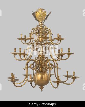 Arm of a candle crown in three heights, Anonymous, 1717 chandelier The S-shaped arm is equipped with a ridge on the tribe side to secure it with a pin in the stand ring. At the trunk, the arm is decorated at the end and to the center with two stylized dolphin heads and with curls, the shape of which is derived from the lobe ornament. To the outside, the arm ends in a thickening, in which a hole provided with a thread is applied to attach the candle holder to the fat catcher. The arm is cast using the same model as the other arms of the wreath. The candle holder is cylinder -shaped with profile Stock Photo