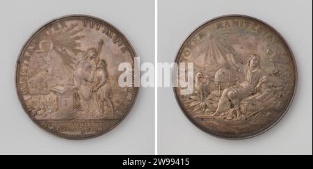 Stolpian Legate, Johan George Holtzhey, 1753 award medal Silver medal. Front: godliness, depicted as veiled woman with cross, takes young man by arm and points him to Temple in Stralenkrans on mountain top; Next to her altar, on which opened Bible is; Based on a burning heart within the change; Cut: Inscription. Reverse: young man with telescope and passer in hand, sitting sky rabb, octant, opened books, star -racked equipment, an eagle, aloe, flowers and plants inside Cover Amsterdam silver (metal) striking (metalworking)  Leiden Stock Photo