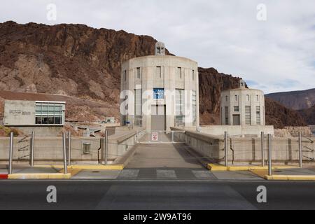 A general view showing the border control checkpoint in Huanggang Port ...
