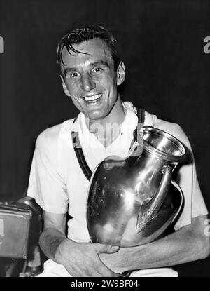 Fred Perry. Portrait of the British tennis player and Grand Slam champion, Frederick John Perry (1909-1995), c. 1934-36 Stock Photo