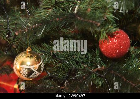 Copenhagen, Denmark /24 December 2023/.Christams eve travellers for christmas holiday at main train statuion in danish capital.(Photo.Francis Joseph Dean/Dean Pictures) Stock Photo