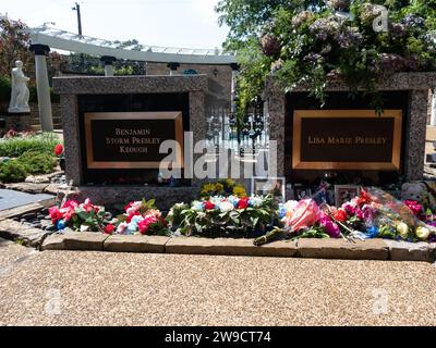 Graves of Elvis Presley's daughter and grandson, Lisa Marie Presley and Benjamin Storm Presley Keough, buried in the Meditation Garden at Graceland in Stock Photo