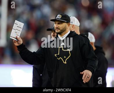 December 26, 2023: Texas State head coach GJ Kinne during the SERVPRO First Responder Bowl game between the Rice Owls and the Texas State Bobcats on December 26, 2023 in Dallas. Making their first-ever bowl game appearance, Texas State won, 45-21. (Credit Image: © Scott Coleman/ZUMA Press Wire) EDITORIAL USAGE ONLY! Not for Commercial USAGE! Stock Photo