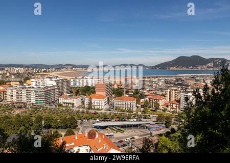 Laredo, Spain. Views of the Playa de la Salve, longest beach in Cantabria, and the Puntal, from a viewpoint Stock Photo