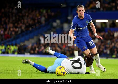 27th December 2023; Stamford Bridge, Chelsea, London, England: Premier League Football, Chelsea versus Crystal Palace; Conor Gallagher of Chelsea fouls Eberechi Eze of Crystal Palace Stock Photo