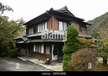 Traditional japanese houses on the Nakasendo trail between Tsumago and Magome in Kiso Valley, Japan. Stock Photo