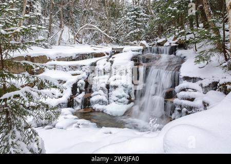 Franconia Notch State Park - Stairs Falls on Dry Brook in the White Mountains, New Hampshire USA. This waterfall is located along the Falling Waters T Stock Photo