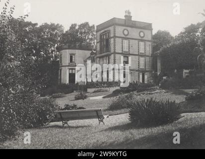 Zola, Francois Emile - Das Haus mit neuen Anbauten Stock Photo