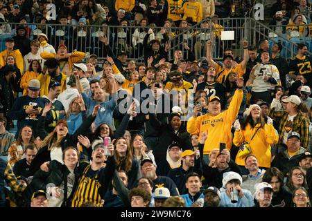 Charlotte, NC, USA. 27th Dec, 2023. December 27, 2023: Fans during the West Virginia University Mountaineers (WVU) vs the University of North Carolina Tar Heels in Charlotte, NC at Bank of America Stadium in the Duke's Mayo Bowl. Bradley Martin/Apparent Media Group (Credit Image: © AMG/AMG via ZUMA Press Wire) EDITORIAL USAGE ONLY! Not for Commercial USAGE! Stock Photo