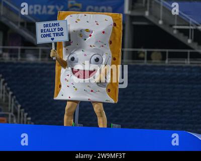 December 28, 2023: Strawberry Pop-Tart Bowl mascot performs after the