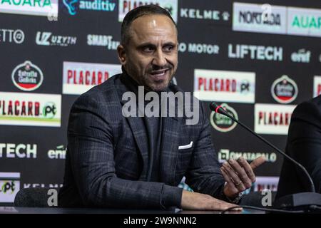 Estadio do Bessa XXI, Oporto, Portugal. 29 December, 2023. Pictured left to right, Ricardo Paiva at the Introduction of the new coach of BOAVISTA FC, Ricardo Paiva. Credit: Victor Sousa/Alamy Live News Stock Photo