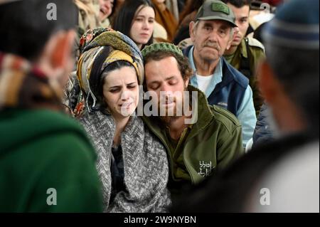 Jerusalem, Israel. 29th Dec, 2023. Family and friends mourn at the funeral of Israeli soldier Captain (reserve) Harel Sharvit, 33, at the Mt. Herzl military cemetery in Jerusalem, on Friday, December 29, 2023. Sharvit, from the Kochav Ya'acov Settlement, was killed in combat in northern Gaza by Palestinian militants. The number of IDF casualties on the ground since the invasion of Gaza after the October 7 Hamas massacre stands at 168. Photo by Debbie Hill/ Credit: UPI/Alamy Live News Stock Photo