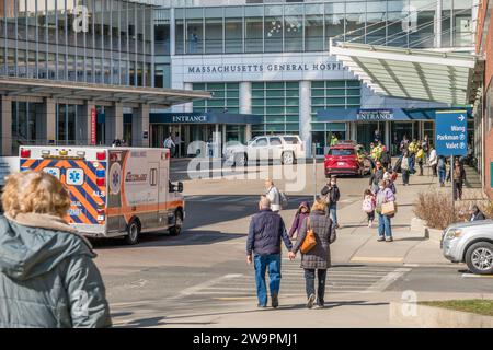 Boston, Massachusetts, US - March 21, 2023: Exterior of Massachusetts General Hospital, a world renowned medical facility. Stock Photo
