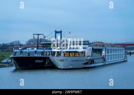 High water on the Rhine near Duisburg, river cruise ships, MS Otello and Excellence Queen, moored in Ruhrort harbour, in the Vincke Canal, Friedrich-E Stock Photo