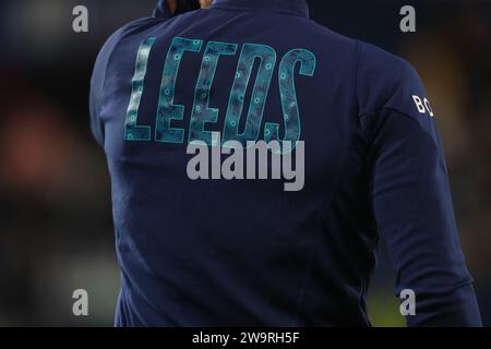 The Leeds United warm up jackets during the Sky Bet Championship match West Bromwich Albion vs Leeds United at The Hawthorns, West Bromwich, United Kingdom, 29th December 2023  (Photo by Gareth Evans/News Images) Stock Photo