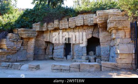 Los Angeles, California: Old Abandoned Los Angeles Zoo located in Griffith Park Stock Photo