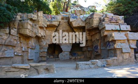 Los Angeles, California: Old Abandoned Los Angeles Zoo located in Griffith Park Stock Photo