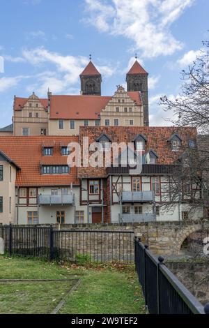 Quedlinburg Cathedral of St. Servatius and castle with historic half-timbered houses Stock Photo