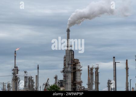 Three Rivers, Texas - The Valero oil refinery, which mainly processes ...