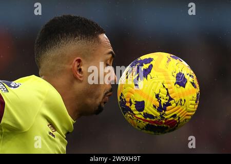 Birmingham, UK. 30th Dec, 2023. Vitinho of Burnley in action. Premier League match, Aston Villa v Burnley at Villa Park in Birmingham on Saturday 30th December 2023. this image may only be used for Editorial purposes. Editorial use only, pic by Andrew Orchard/Andrew Orchard sports photography/Alamy Live news Credit: Andrew Orchard sports photography/Alamy Live News Stock Photo