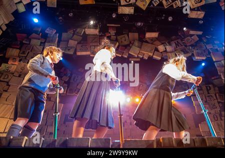 curtain call, children, Matilda the Musical, London, UK Stock Photo