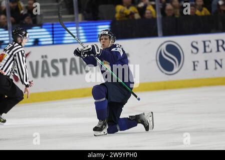 Gothenburg, SWEDEN 20231231Finland's Kasper Halttunen scores 2-3 during the IIHF World Junior Championship group A ice hockey match between Sweden and Stock Photo