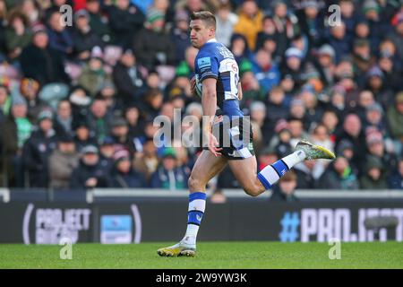 Leicester, UK. 31st Dec, 2023. Louis Schreuder of Bath breaks with the ball during the Gallagher Premiership match Leicester Tigers vs Bath Rugby at Welford Road, Leicester, United Kingdom, 31st December 2023 (Photo by Gareth Evans/News Images) in Leicester, United Kingdom on 12/31/2023. (Photo by Gareth Evans/News Images/Sipa USA) Credit: Sipa USA/Alamy Live News Stock Photo