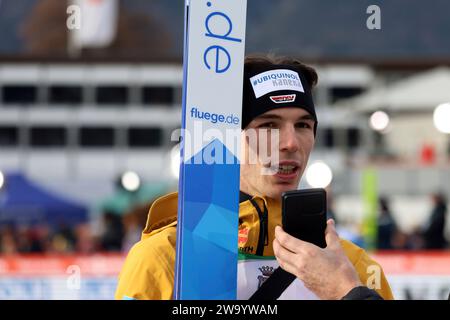 Garmisch Partenkirchen, Deutschland. 31st Dec, 2023. Luca Roth (SV Messstetten) bei der Qualifikation zum Neujahrsskispringen Garmisch-Partenkirchen Credit: dpa/Alamy Live News Stock Photo