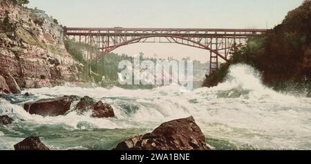 Whirlpool Rapids and Honeymoon Bridge, Niagara River, Niagara, New York 1900. Stock Photo