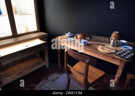 Exhibition space 'The World of Little Lon' with old-fashioned interiors and furniture in natural and cultural history Melbourne Museum Stock Photo