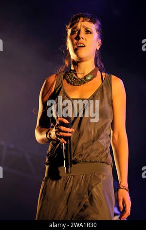 The french singer Zaz plays live in Forest National |   Zaz en concert a FN Pix: Isabelle Geoffroy alias Zaz Stock Photo