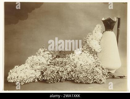 Still life with flowering linging branches Marie Legray and Louis Späth, 1900 - 1930 photograph  Netherlands paper. photographic support gelatin silver print Stock Photo