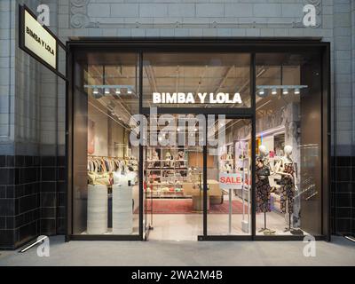 Bimba y lola store hi res stock photography and images Alamy